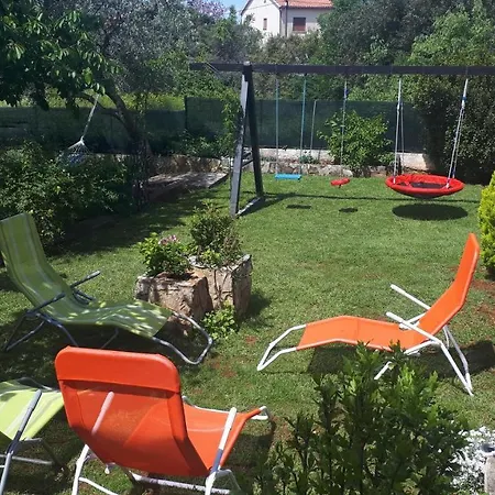 Pinzan A Stones Throw From The Pula